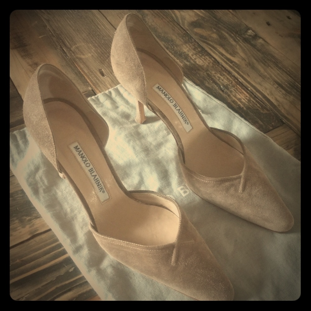 Manolo Blahnik suede heel